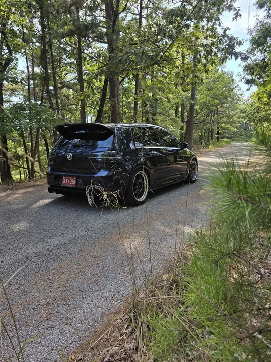 2017 Volkswagen GTI Mk7 - Image 5 of 11