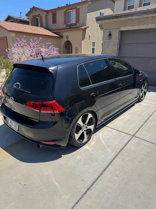 2017 Volkswagen GTI Mk7 - Image 3 of 6