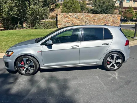 2017 Volkswagen GTI 2.0T SE