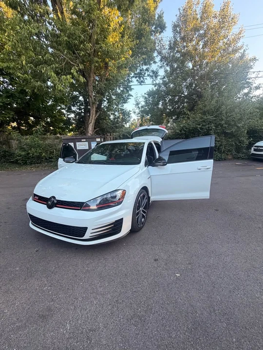 2017 Volkswagen GTI Mk7 - Image 9 of 20