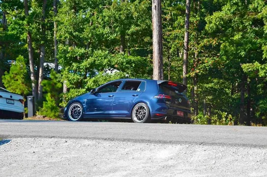 2017 Volkswagen GTI 2.0T Hatchback Sedan 4D