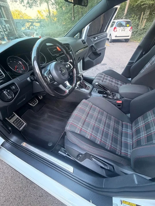 2017 Volkswagen GTI Mk7 - Image 6 of 20
