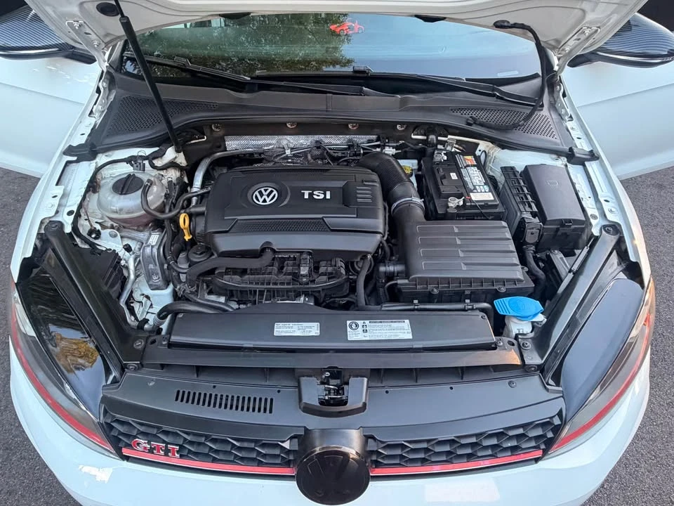 2017 Volkswagen GTI Mk7 - Image 2 of 20