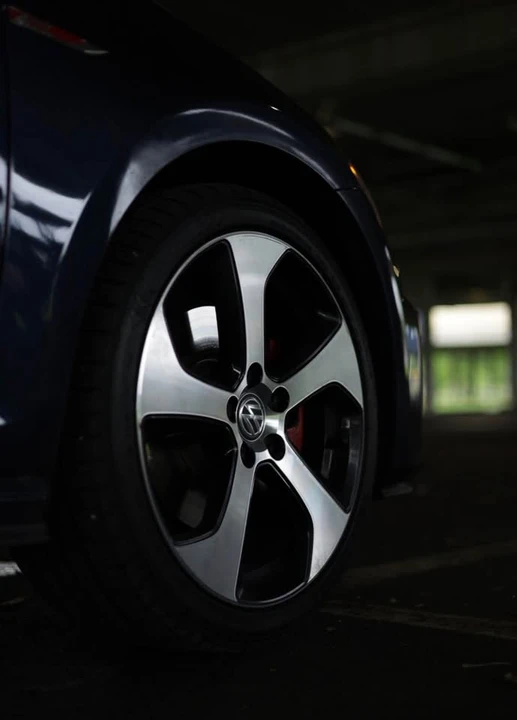 2017 Volkswagen GTI Mk7 - Image 6 of 7