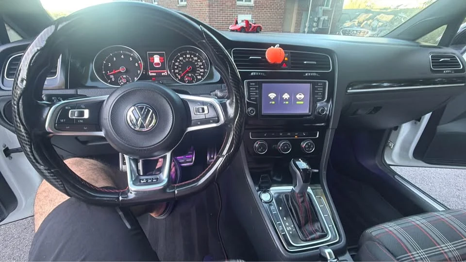 2017 Volkswagen GTI Mk7 - Image 19 of 20