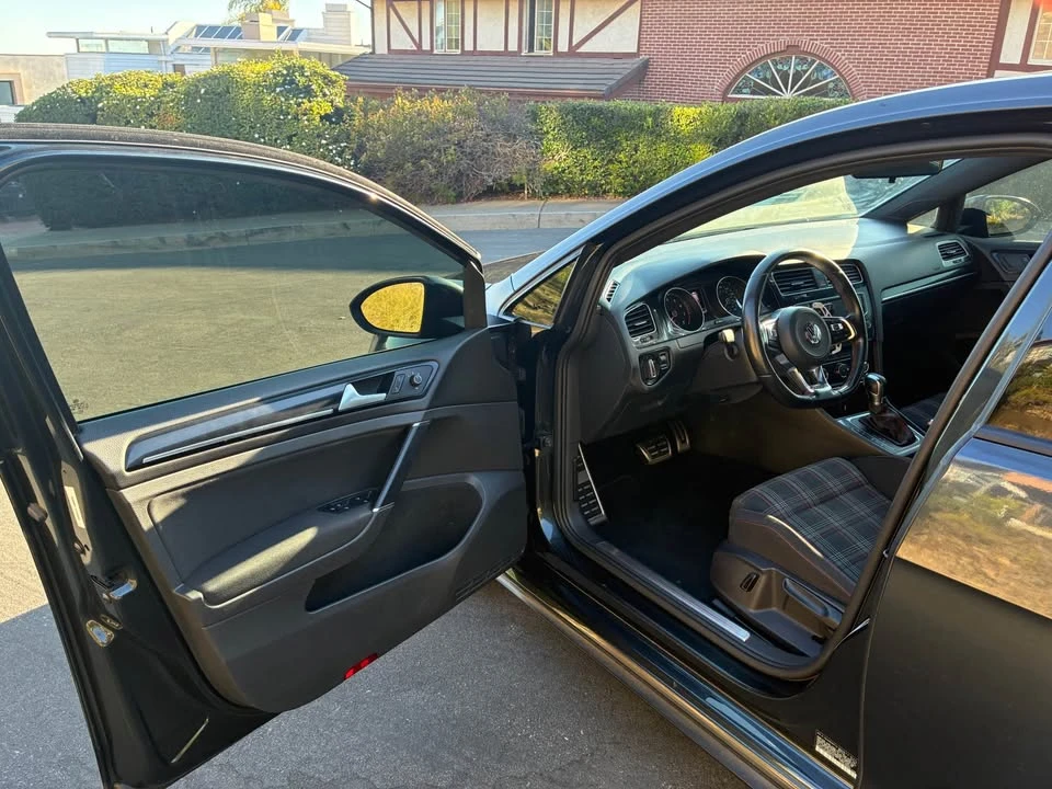2017 Volkswagen GTI Mk7 - Image 8 of 14