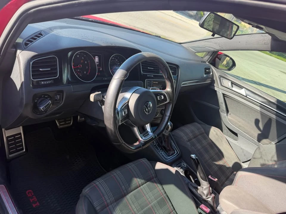 2017 Volkswagen GTI Mk7 - Image 7 of 8