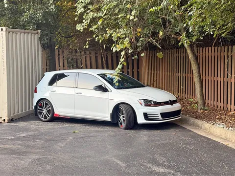 2017 Volkswagen GTI 2.0T Hatchback Sedan 4D