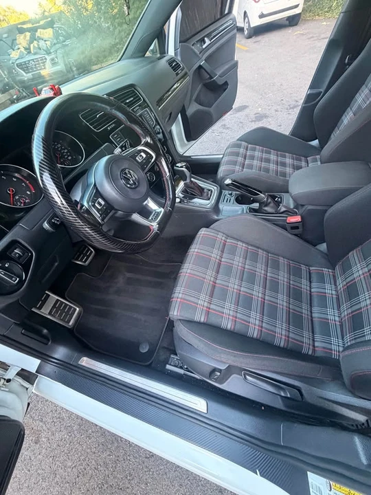 2017 Volkswagen GTI Mk7 - Image 20 of 20