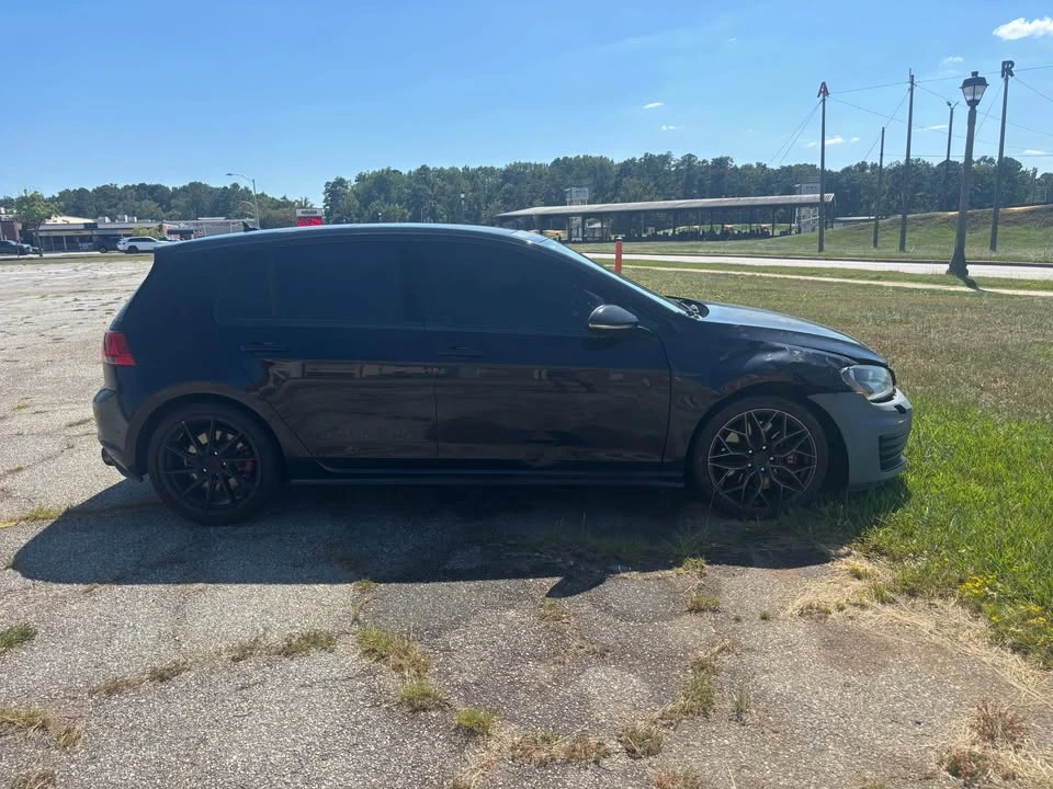 2017 Volkswagen GTI Mk7 - Image 2 of 5