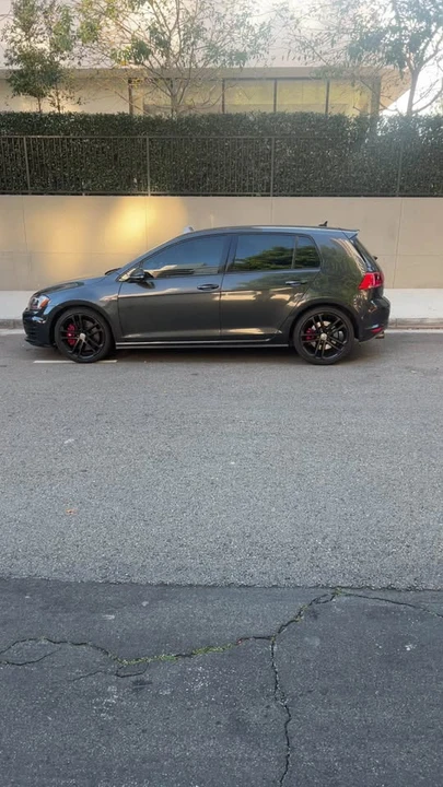2017 Volkswagen GTI Mk7 - Image 4 of 5