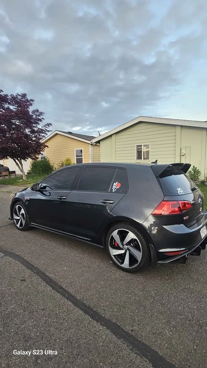 2017 Volkswagen GTI Mk7 - Image 11 of 20