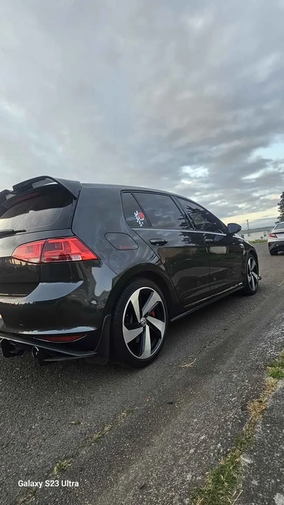 2017 Volkswagen GTI Mk7 - Image 10 of 20