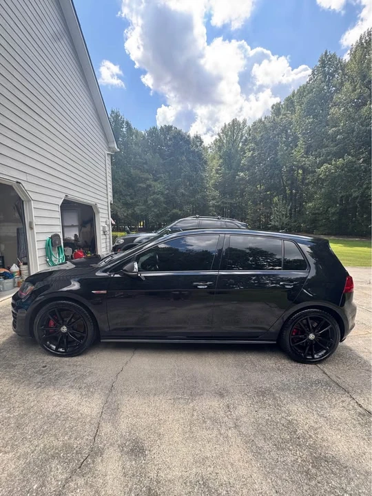 2017 Volkswagen GTI Mk7 - Image 4 of 9