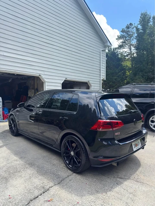 2017 Volkswagen GTI Mk7 - Image 5 of 9