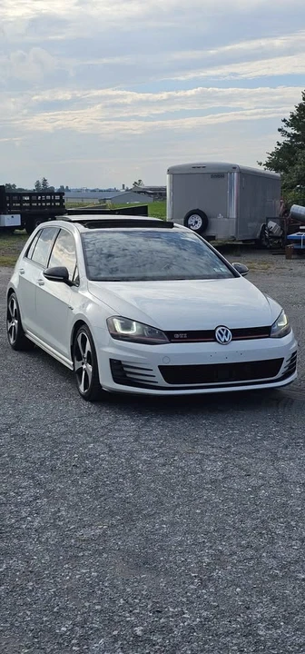 2017 Volkswagen GTI Mk7 - Image 3 of 18