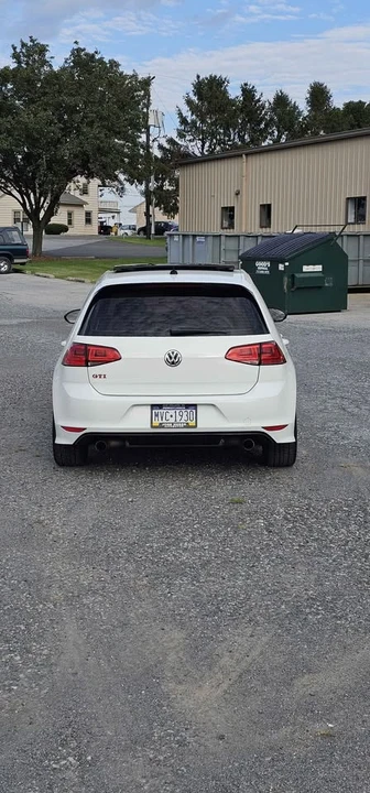 2017 Volkswagen GTI Mk7 - Image 6 of 18