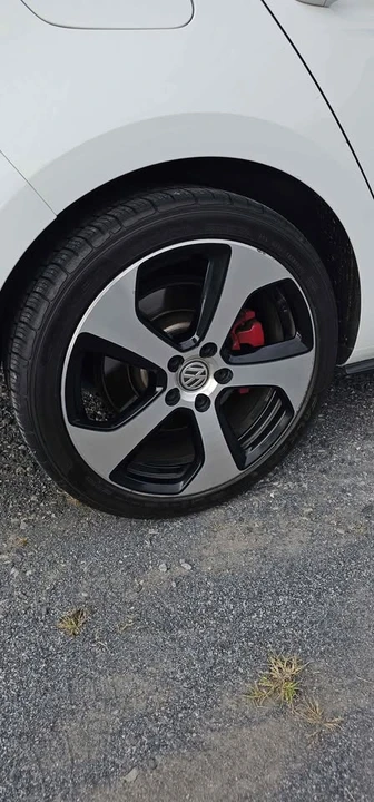 2017 Volkswagen GTI Mk7 - Image 16 of 18