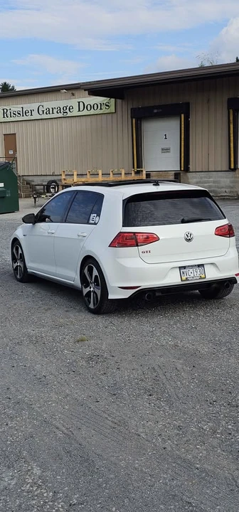 2017 Volkswagen GTI Mk7 - Image 7 of 18