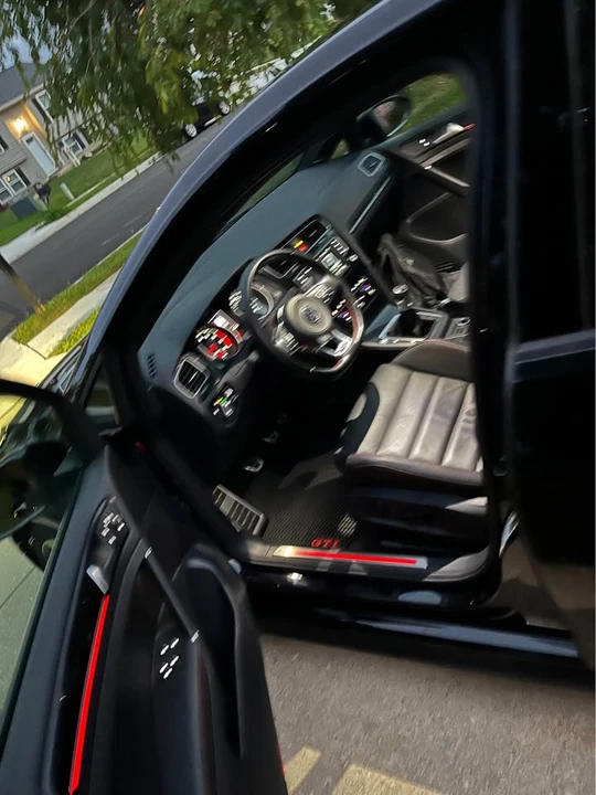 2017 Volkswagen GTI Mk7 - Image 2 of 2