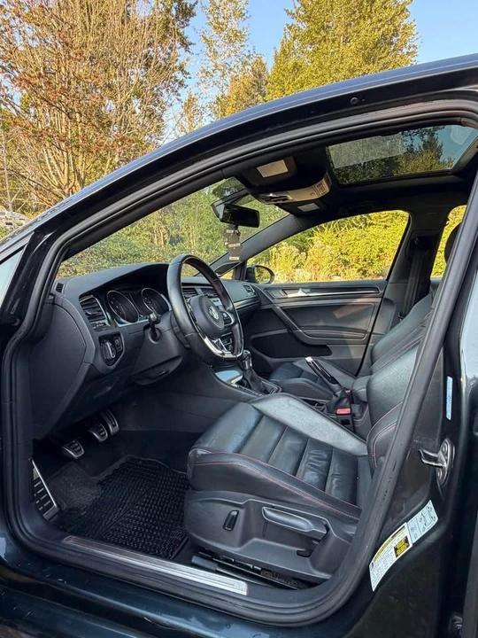 2017 Volkswagen GTI Mk7 - Image 6 of 11