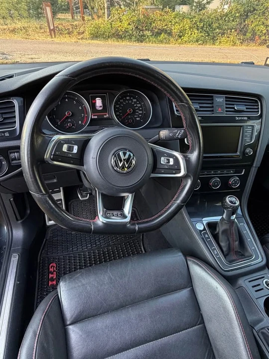 2017 Volkswagen GTI Mk7 - Image 7 of 11