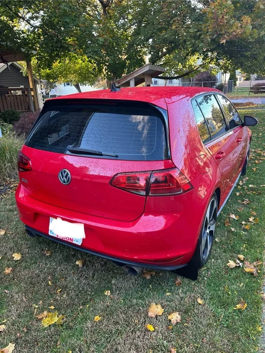 2017 Volkswagen GTI Mk7 - Image 3 of 7