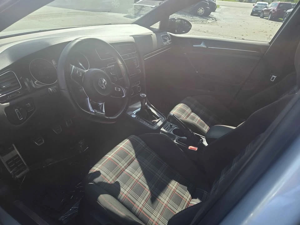2017 Volkswagen GTI Mk7 - Image 5 of 7