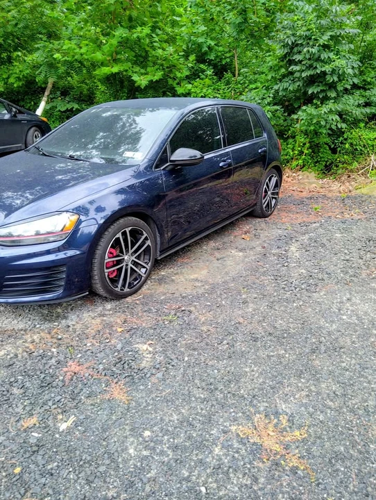2017 Volkswagen GTI Mk7 - Image 3 of 10