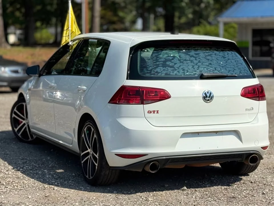 2017 Volkswagen GTI Mk7 - Image 10 of 18