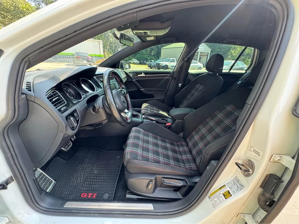 2017 Volkswagen GTI Mk7 - Image 13 of 18