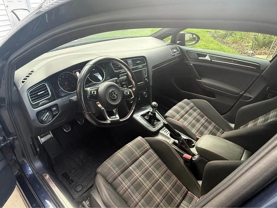 2017 Volkswagen GTI Mk7 - Image 6 of 7