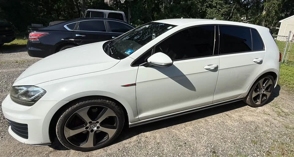 2017 Volkswagen GTI Mk7 - Image 3 of 11
