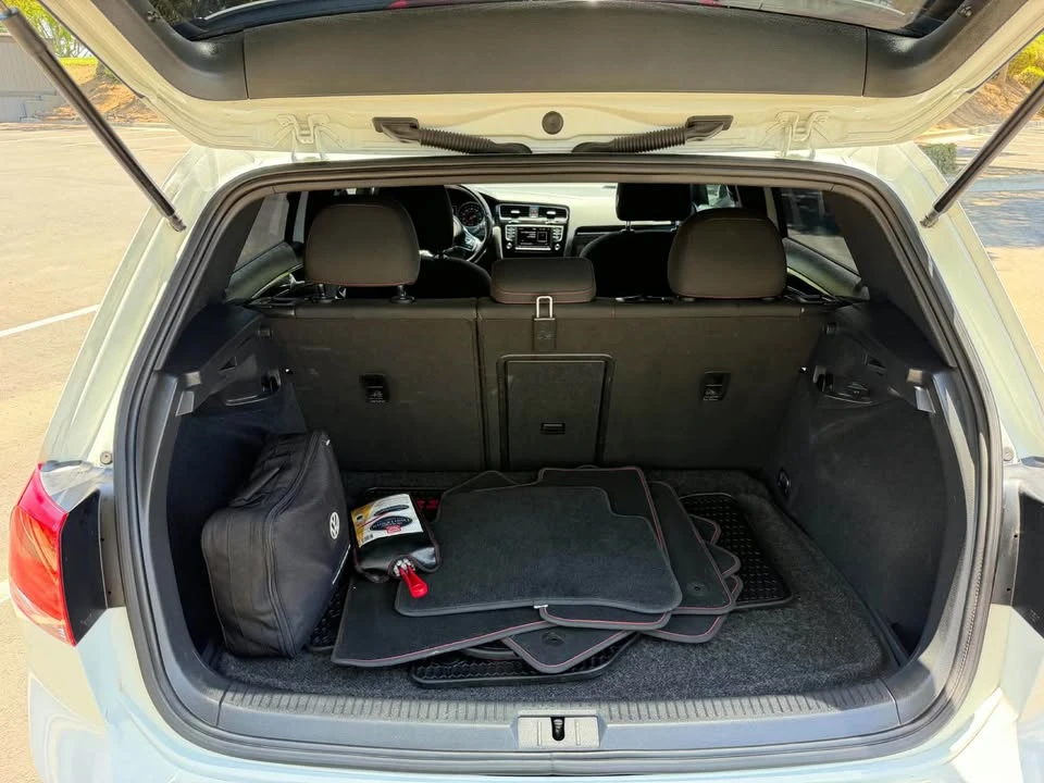 2017 Volkswagen GTI Mk7 - Image 9 of 12