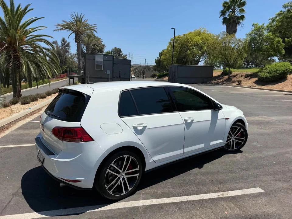 2017 Volkswagen GTI Mk7 - Image 3 of 12