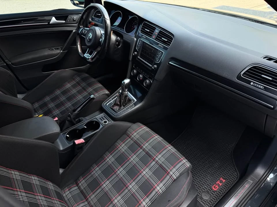2017 Volkswagen GTI Mk7 - Image 14 of 15