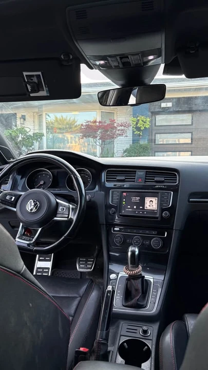 2017 Volkswagen GTI Mk7 - Image 10 of 11