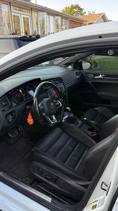 2017 Volkswagen GTI Mk7 - Image 5 of 11