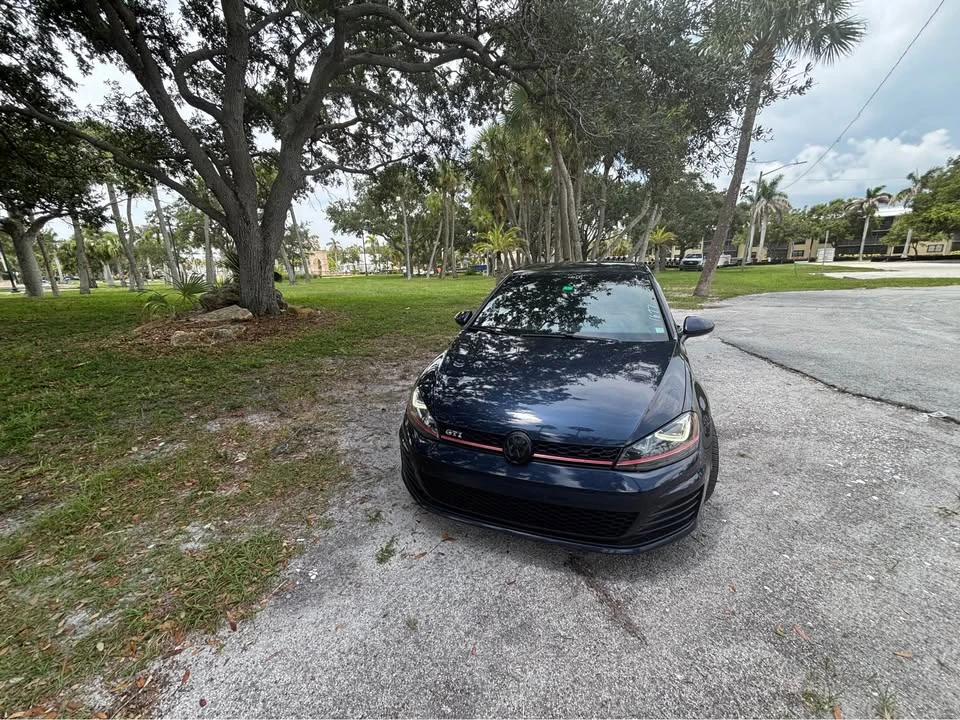 2017 Volkswagen GTI Mk7 - Image 2 of 18