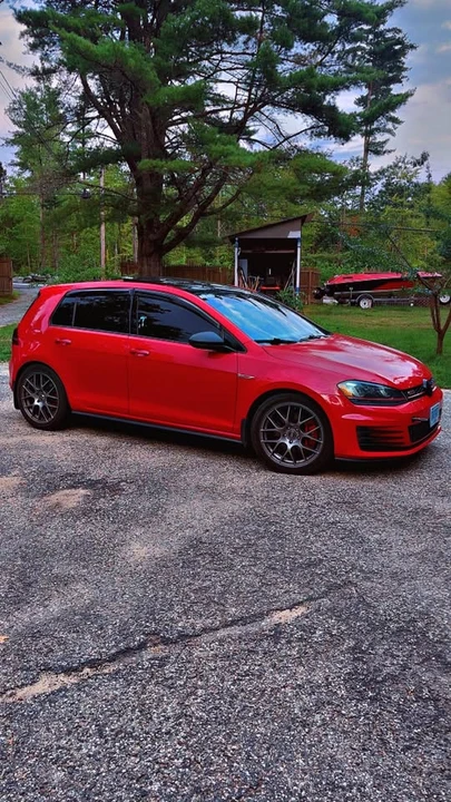 2017 Volkswagen GTI Mk7 - Image 2 of 4