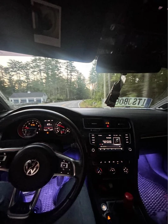 2017 Volkswagen GTI Mk7 - Image 4 of 4