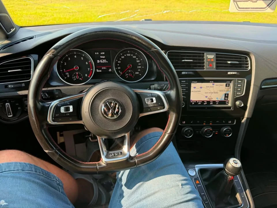 2017 Volkswagen GTI Mk7 - Image 17 of 20