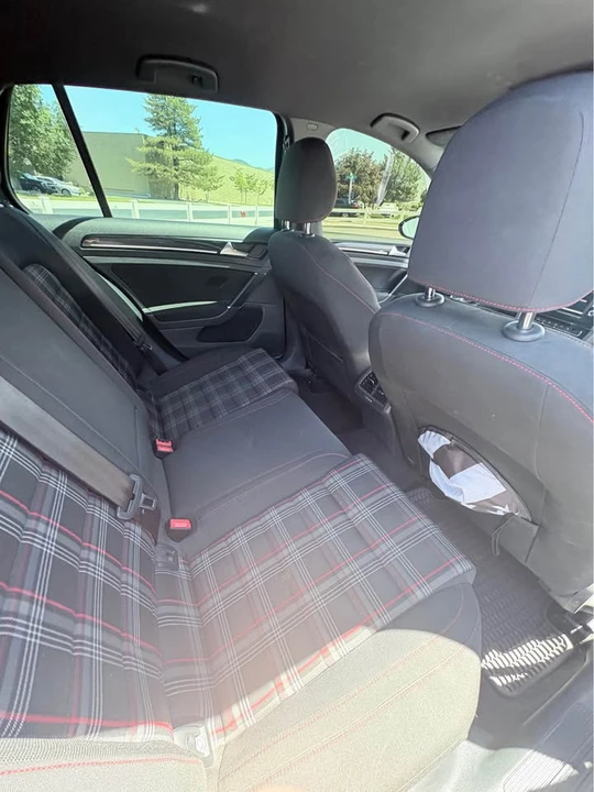 2017 Volkswagen GTI Mk7 - Image 8 of 20