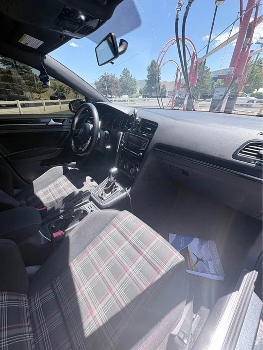 2017 Volkswagen GTI Mk7 - Image 11 of 20