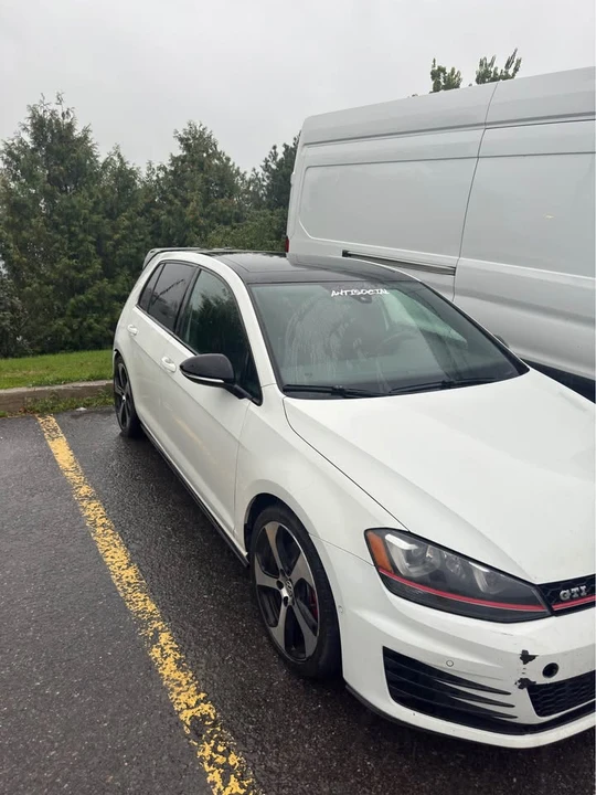 2017 Volkswagen GTI Mk7 - Image 3 of 10