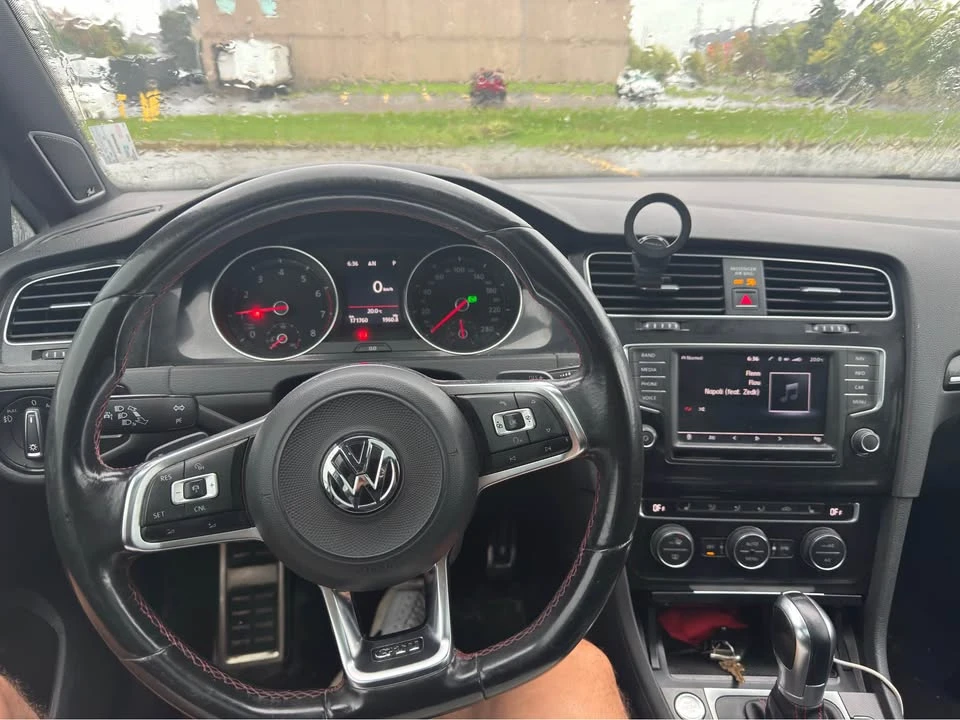 2017 Volkswagen GTI Mk7 - Image 9 of 10