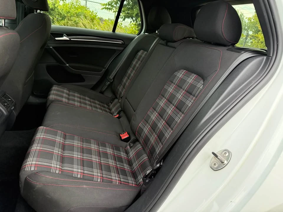 2017 Volkswagen GTI Mk7 - Image 6 of 17