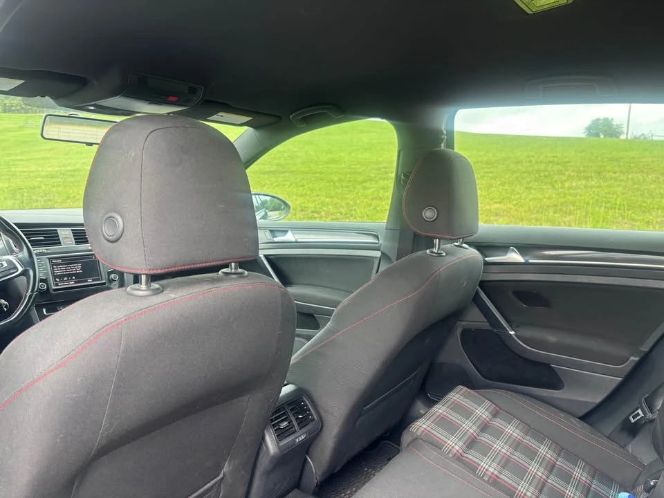 2017 Volkswagen GTI Mk7 - Image 9 of 9