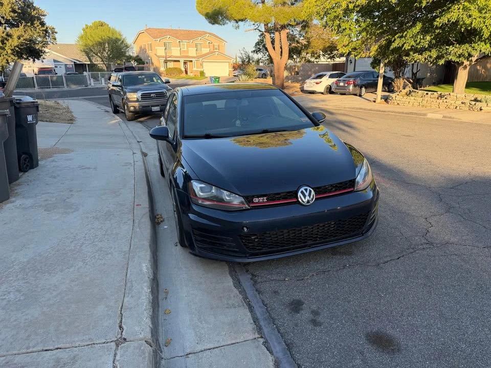 2017 Volkswagen GTI Mk7 - Image 2 of 9