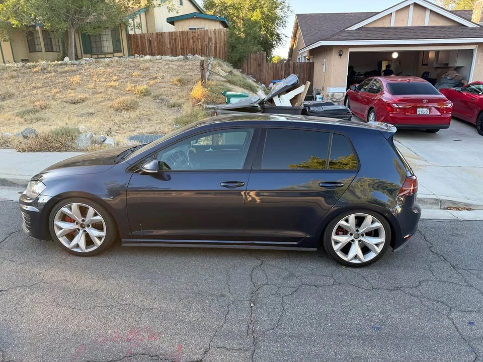 2017 Volkswagen GTI Mk7 - Image 4 of 9